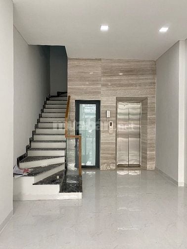 NHÀ 5LẦU /NGAY CHỢ TÂN MỸ Q7 /GIÁ:69triệu/tháng