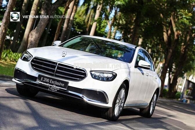 Mercedes Benz E200 Exclusive V1 Full Option