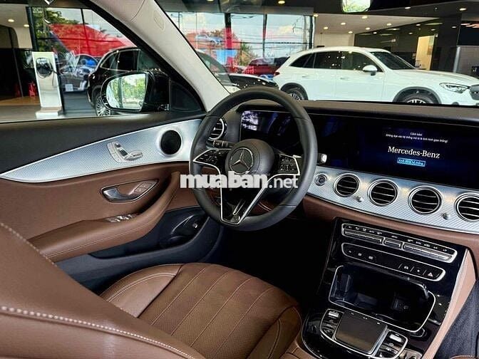 Mercedes Benz E 180 Avangarde V1 Full Option