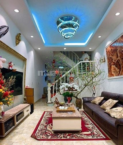 BÁN GẤP NHÀ TRƯƠNG ĐỊNH 4T x 82M2, 6 NGỦ, MT 6.6M - Ô TÔ VÀO NHÀ 