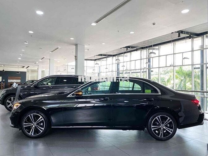 Mercedes Benz E 180 Avangarde V1 Full Option