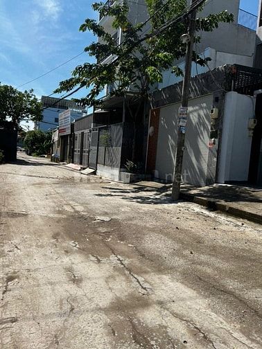 Đất Giá Rẻ. 1/ Thạnh Xuân 52. DT: 4.40 x 13.73m2. Giá: (3 tỷ)