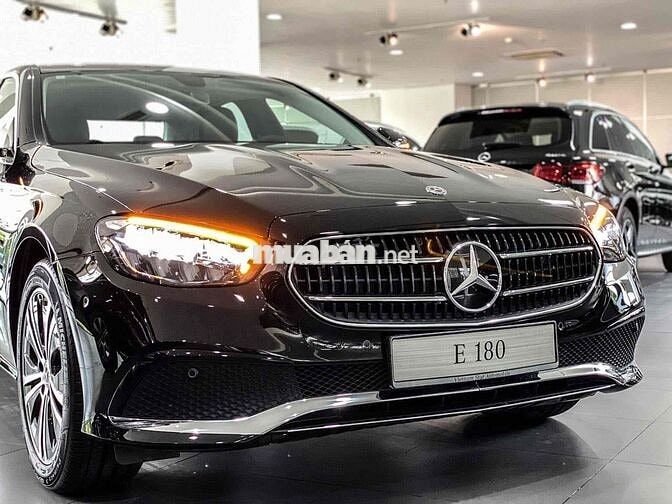 Mercedes Benz E 180 Avangarde V1 Full Option