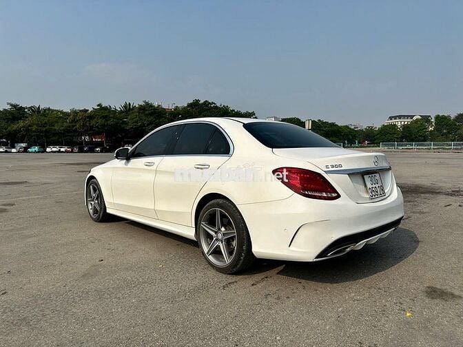 Mercedes Benz C Class 2016 C300 AMG - 92000 km