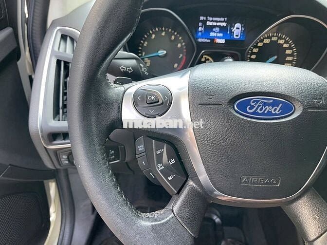 Ford Focus 2015 S 2.0 AT - 92000 km