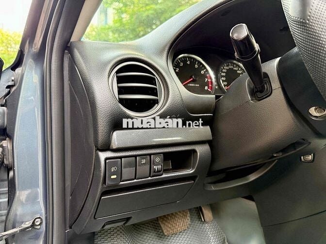 Mazda 6 2005 2.3 AT số tự động xe rất đẹp