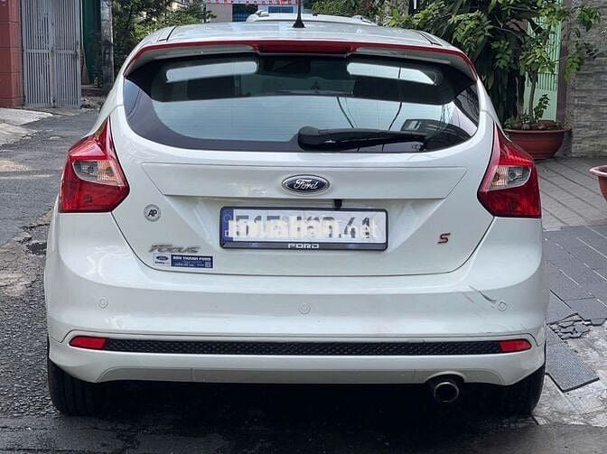 Ford Focus 2015 S 2.0 AT - 92000 km