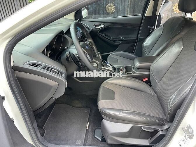 Ford Focus 2015 S 2.0 AT - 92000 km