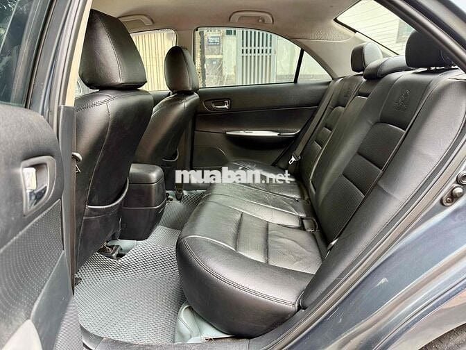 Mazda 6 2005 2.3 AT số tự động xe rất đẹp
