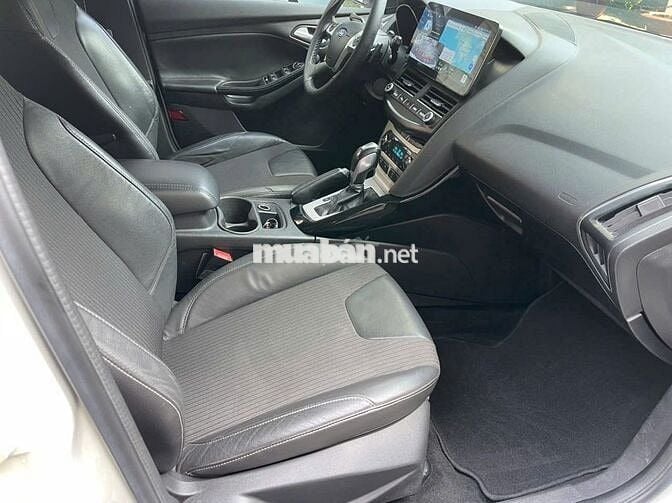 Ford Focus 2015 S 2.0 AT - 92000 km