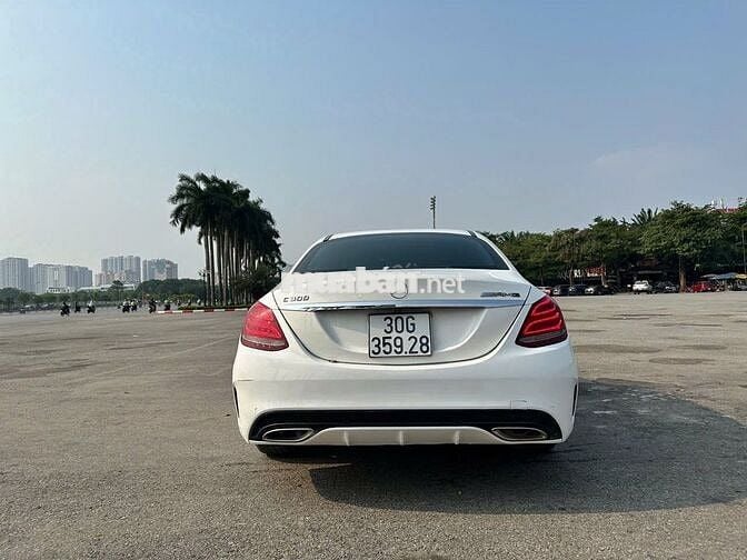Mercedes Benz C Class 2016 C300 AMG - 92000 km