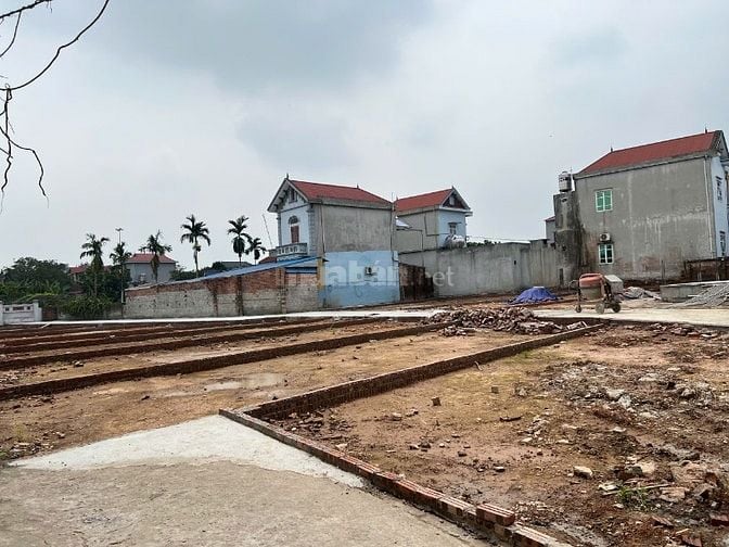 Bán 89m2 đất Phúc Thọ gần QL32, LÔ GÓC 2 mặt tiền, ô tô đỗ cửa GIÁ BÈO