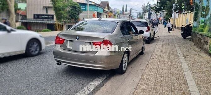 BMW 3 Series 201***0 km, đẹp hiếm có chiếc thứ 2