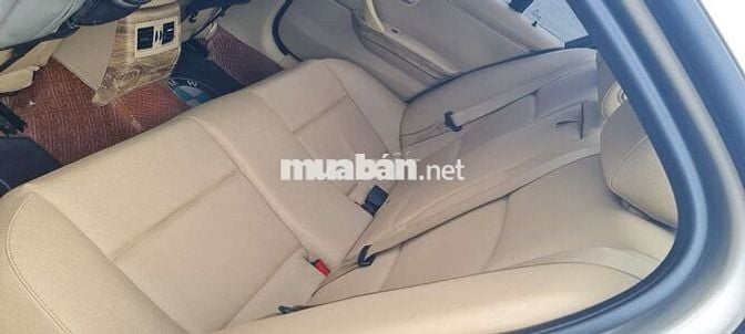 BMW 3 Series 201***0 km, đẹp hiếm có chiếc thứ 2
