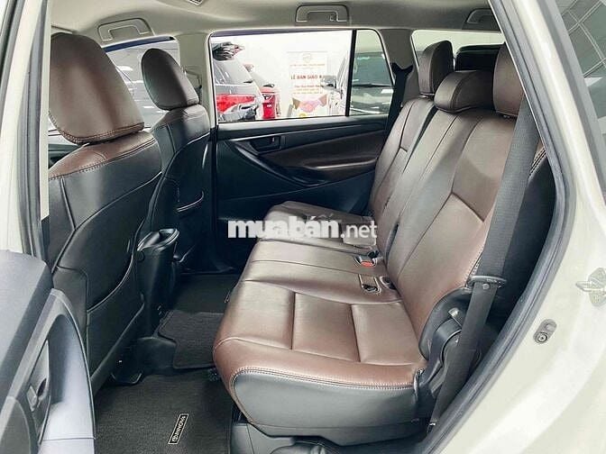 Toyota Innova 2021 2.0E - 32000 km