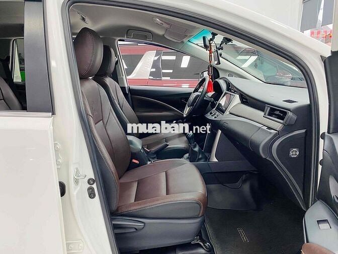 Toyota Innova 2021 2.0E - 32000 km