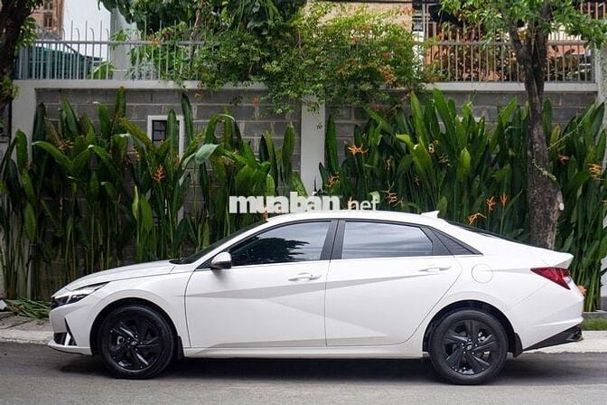 Elantra 2024 1.6AT Đặc biệt - 6000km zin nguyên xe