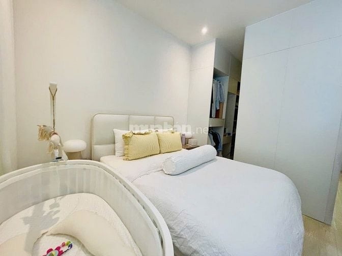 VIP QUẬN 1- MT HIẾM BÁN- NGUYỄN VĂN NGUYỄN- 42m2 (4x10)- 5 TẦNG- 1x TỶ