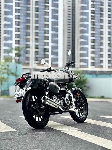 Honda CB 350 H’ness 700km