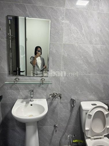 Bán nhà Mỹ Đình vtri VIP 20m ô tô, ngõ rộng 35m2*5 tầng giá 6,5 tỷ 