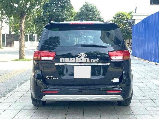 Kia Sedona 2016 - 127899 km