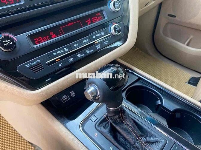 Kia Sedona 2016 - 127899 km