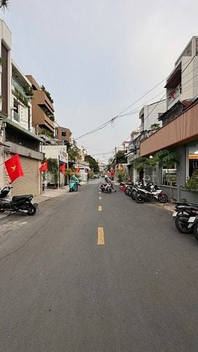 Bán gấp nhà MT khu VIP, đường Số 16 Lữ Gia P.15 Quận 11,giá 16.8 tỷ TL