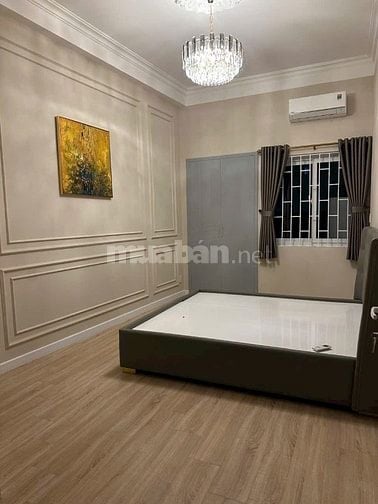 HXH 25 /38 TÔN THẤT TÙNG Q1/ DT: 121m2 Giá:25tỷ