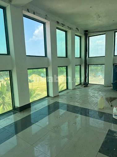 Cho thuê văn phòng ngay chân cầu Bình Điền  mặt tiền Quốc lộ 1 A, 