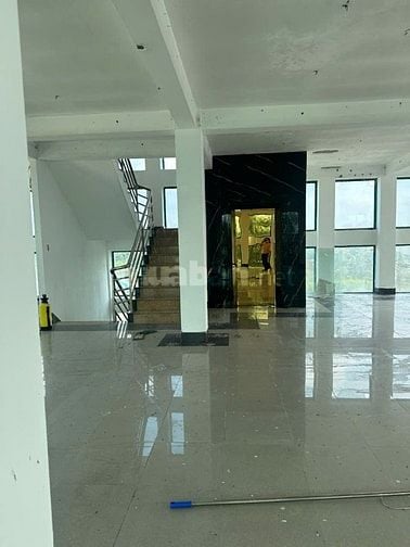 Cho thuê văn phòng ngay chân cầu Bình Điền  mặt tiền Quốc lộ 1 A, 
