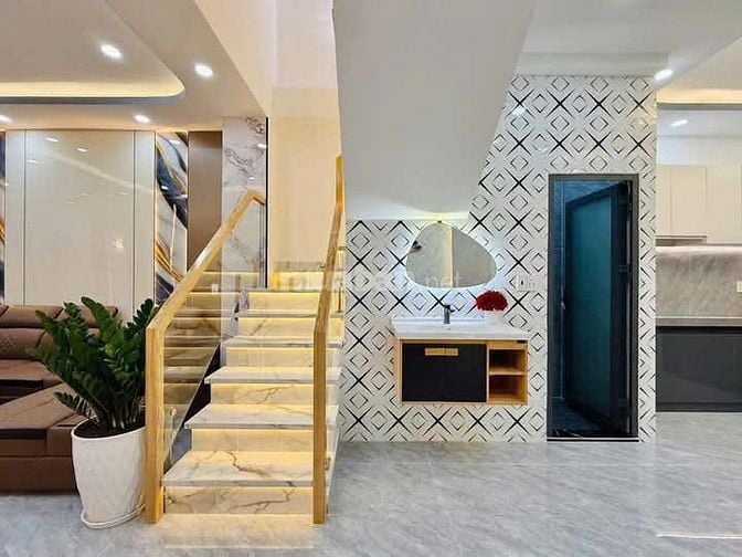 BÁN GẤP NHÀ MỚI NGUYÊN CĂN 1T2L 60m2 Đ.CAO THẮNG,P5, Q3, SHR, HẺM Ô TÔ