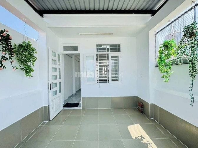 Bán Gấp Nhà Vườn Lài Q12 65m2/2ty100 nhà full nội thất, cho thuê tốt