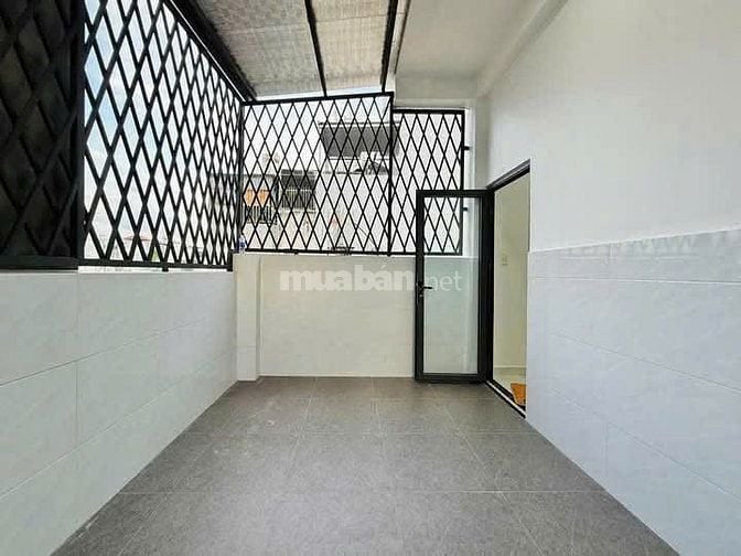 BÁN GẤP NHÀ MỚI NGUYÊN CĂN 1T2L 60m2 Đ.CAO THẮNG,P5, Q3, SHR, HẺM Ô TÔ
