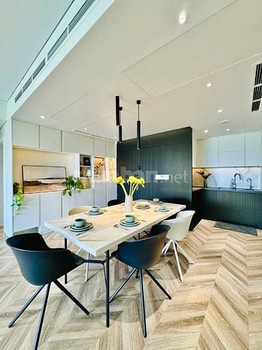 Bán căn hộ Riverside Residence Phú Mỹ Hưng. 130m2, 3PN, 3WC View sông,