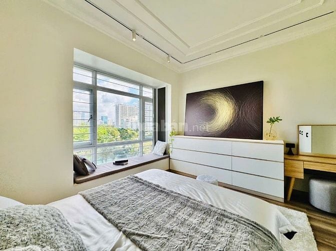 Bán căn hộ Riverside Residence Phú Mỹ Hưng. 130m2, 3PN, 3WC View sông,