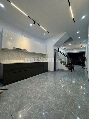 BÁN NHÀ TRUNG TÂM CẦU GIẤY, NGÕ RỘNG OTO TRÁNH GIÁ CHỈ TỪ 15T