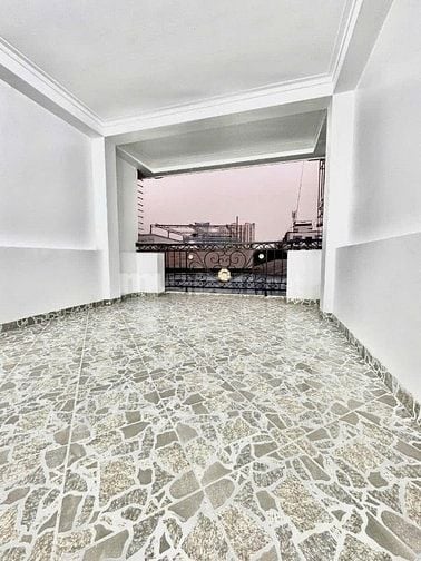 BÁN NHÀ TRUNG TÂM CẦU GIẤY, NGÕ RỘNG OTO TRÁNH GIÁ CHỈ TỪ 15T