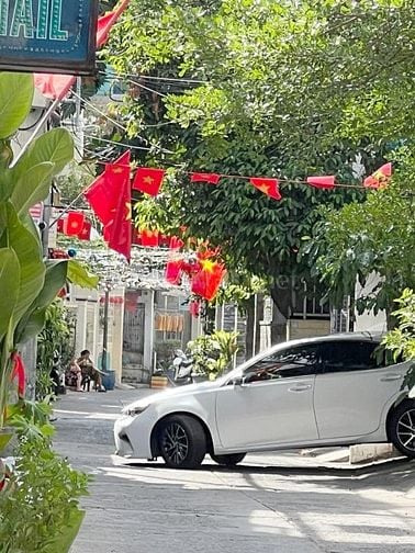 Nhà rẻ Q8. ngang 9, 116m --> 11tỷ hơn. Gần Phạm Hùng.Dòng tiền 35tr/th