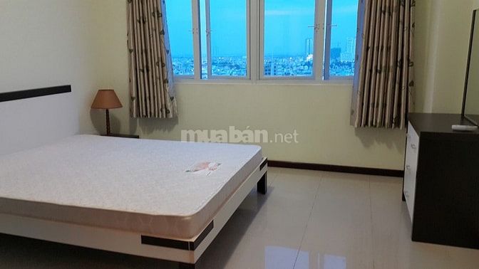 Cần cho thuê gấp căn hộ Tản đà Q5, Dt 77m2, 2 phòng ngủ,có nội thất đầ