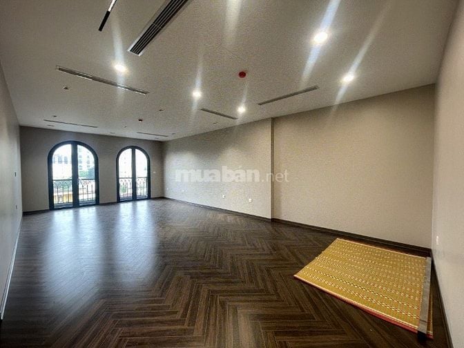 Chính chủ có nhà riêng 90m² mặt sàn, mặt phố Trần Quý Cáp, mặt tiền 5m