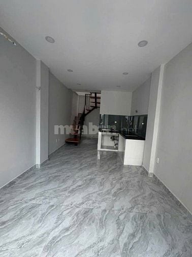 Cho thuê nhà hẻm 3m Phú Thọ, P.1, Q.11 giá 9,5tr