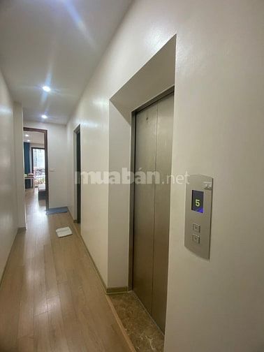 NR nằm tại Đường Ngọc Hà, p Ngọc Hà, Q.Ba Đình, HN. Ngôi nhà này có 3P