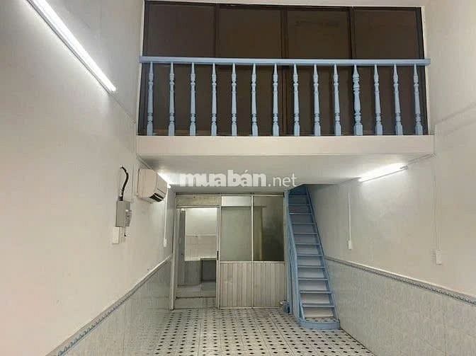 Cho thuê nhà 2MT hẻm 2m Bà Hạt, P.8, Q.10 giá 19tr