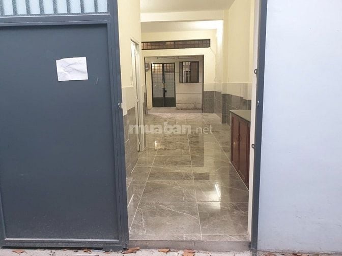 Cho thuê nhà hẻm 3m Tô Hiến Thành, P.14, Q.10 giá 11tr