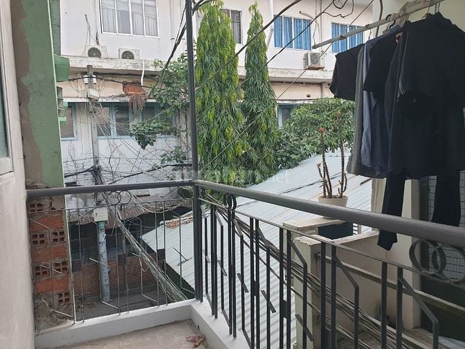 Cho thuê nhà hẻm 3m Tô Hiến Thành, P.14, Q.10 giá 11tr
