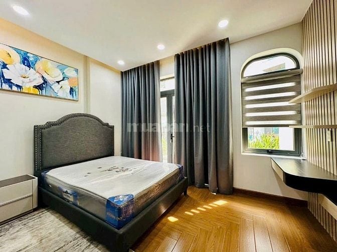 Căn 62m2 CMT8, Q10. Gần vòng xoay Dân Chủ, xây 1 trệt 3 lầu. Sổ riêng 