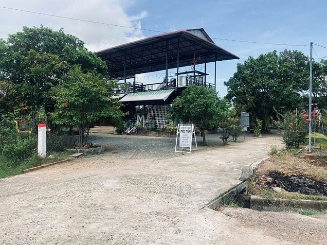 6124m2 Nhà Vườn Đang Kinh Doanh Siêu Đẹp Ngay Tại Hồ Núi Đất có 152m M