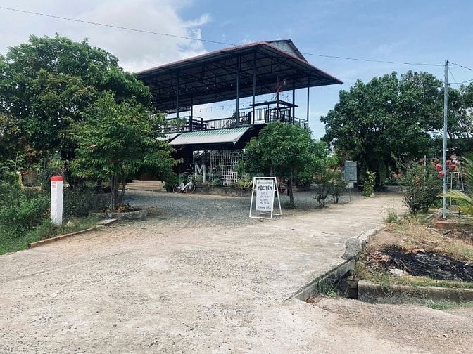 6124m2 Nhà Vườn Đang Kinh Doanh Siêu Đẹp Ngay Tại Hồ Núi Đất có 152m M