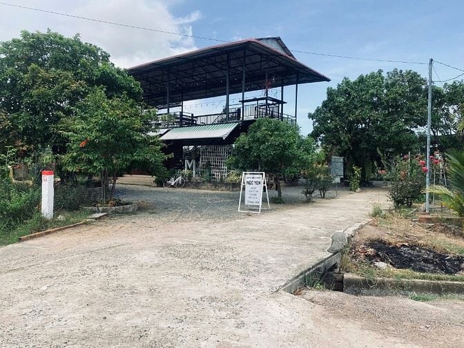 6124m2 Nhà Vườn Đang Kinh Doanh Siêu Đẹp Ngay Tại Hồ Núi Đất có 152m M