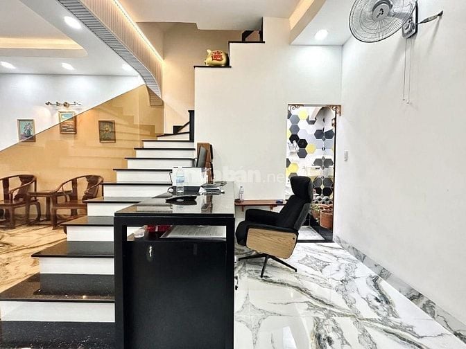 Ngộp! Chủ nhà bán lỗ 200tr nhà Chợ Lớn p11 q6. 3,540tỷ|45m2